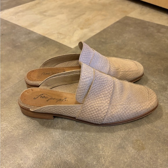 Free People At Ease Mules - Picture 4 of 6